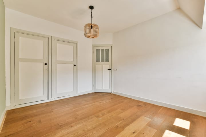 Foto 22 van Johannes van der Waalsstraat 51-1