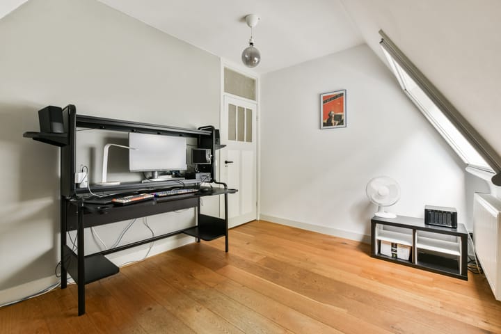 Foto 24 van Johannes van der Waalsstraat 51-1