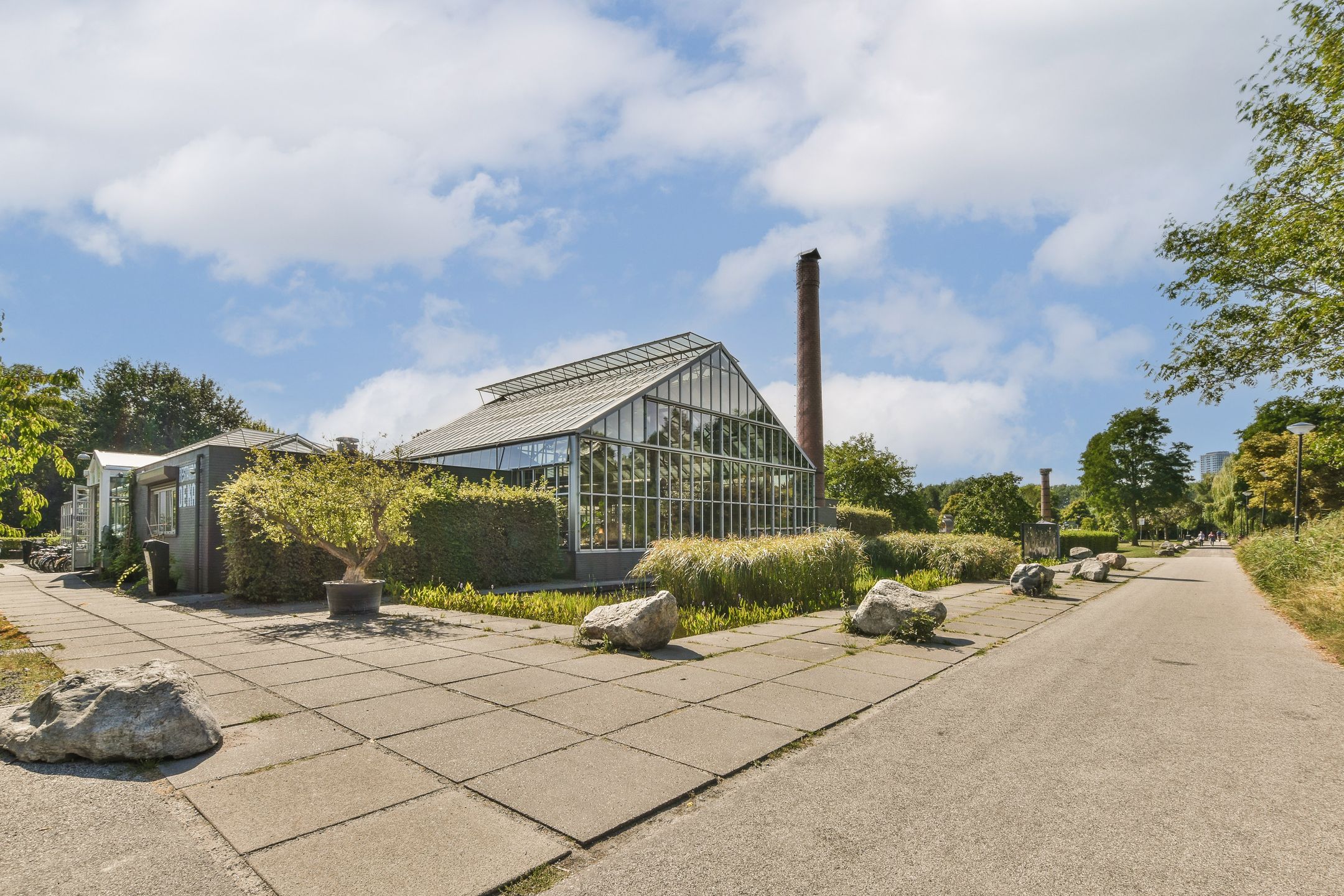 Foto 36 van Johannes van der Waalsstraat 51-1