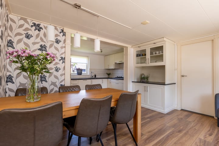 Foto 23 van C.G. Roosweg 11