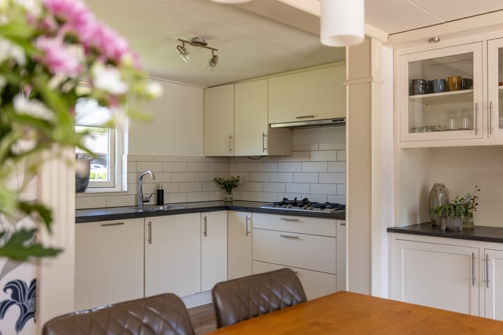 Foto 24 van C.G. Roosweg 11