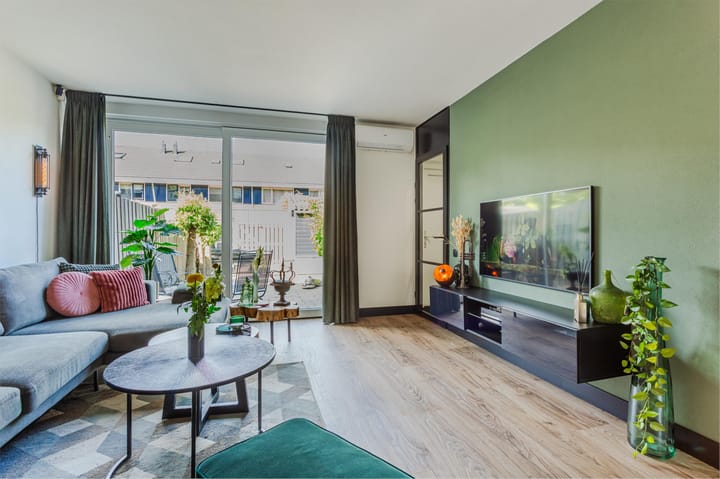 Photo 6 of Oktoberstraat 93