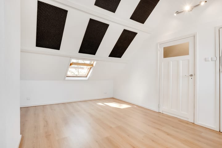 Foto 35 van Floris Vosstraat 4