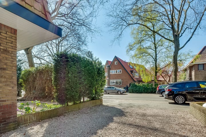 Foto 42 van Floris Vosstraat 4