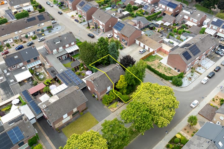 Foto 25 van Dross Essersstraat 36