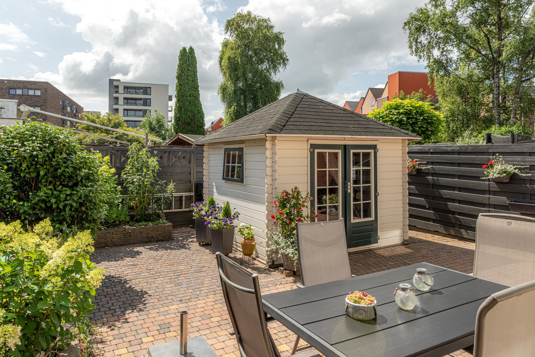 Foto 39 van K R Poststraat 24