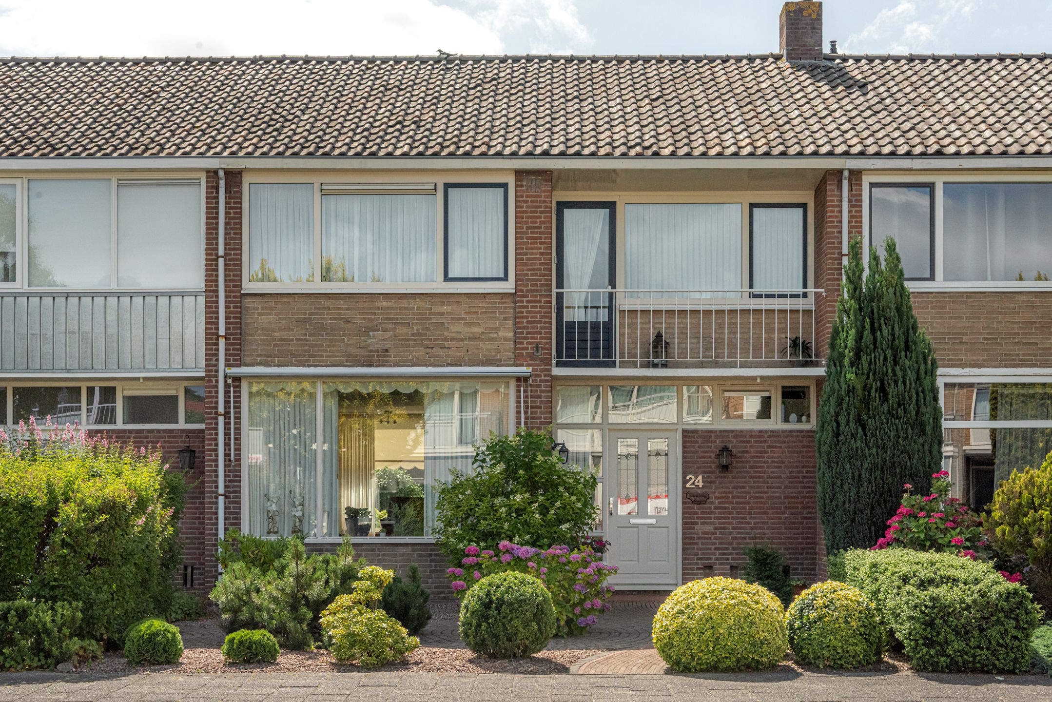 Foto 42 van K R Poststraat 24