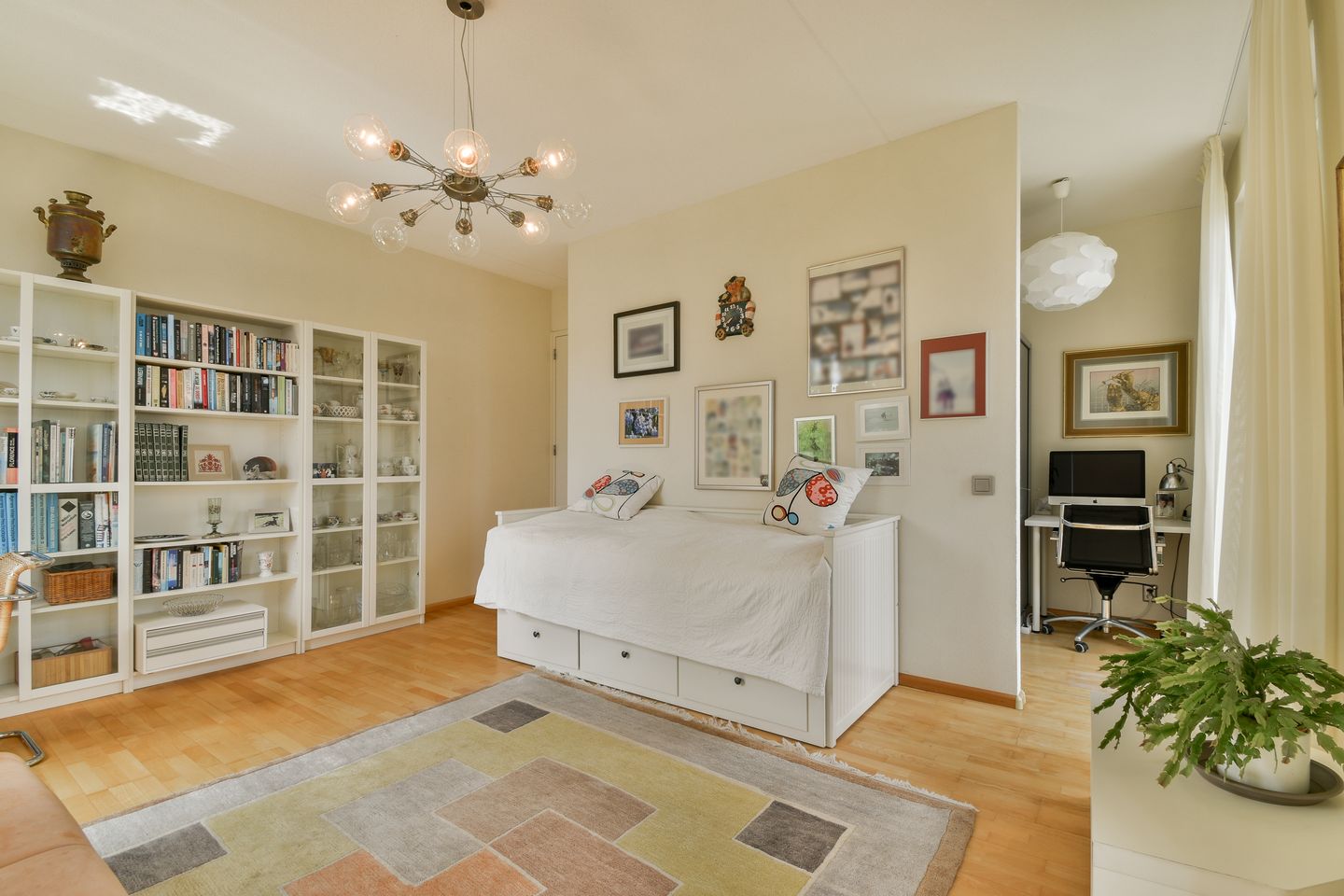 Photo 20 of Johan de Wittlaan 18