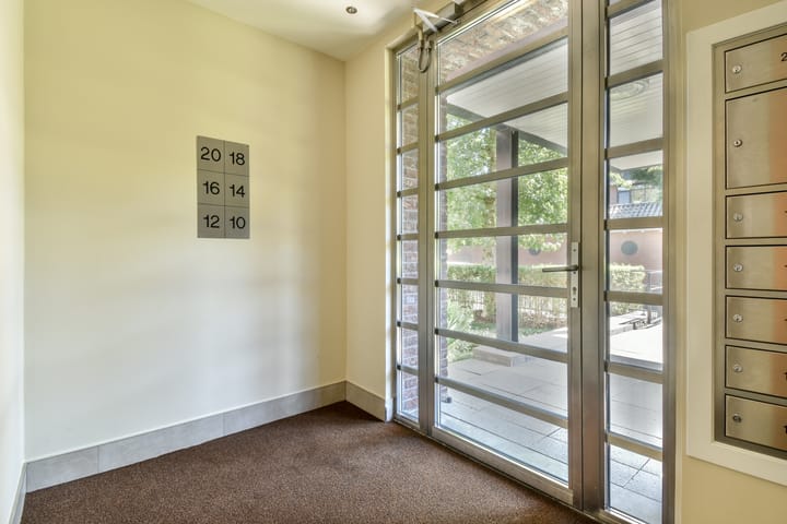 Foto 31 van Johan de Wittlaan 18