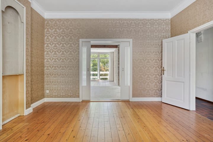 Photo 2 of Athoslaan 35