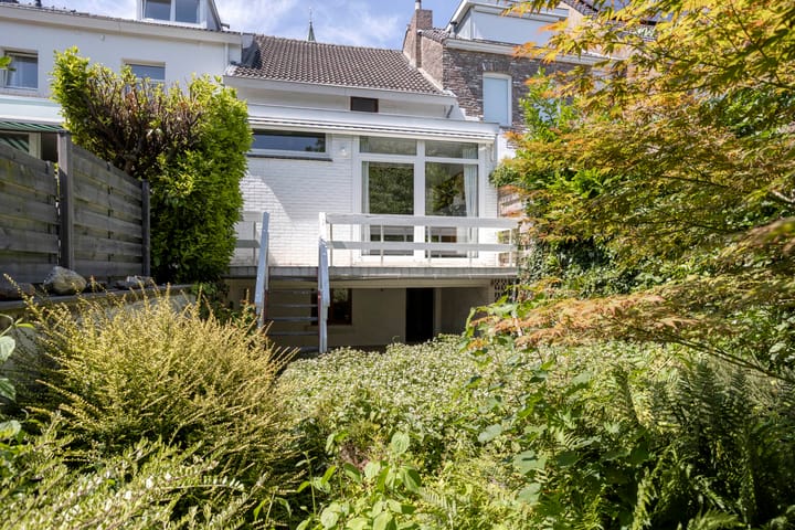 Photo 5 of Athoslaan 35