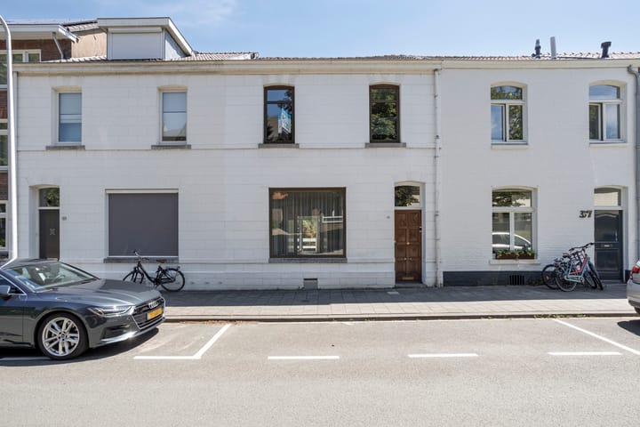 Photo 6 of Athoslaan 35