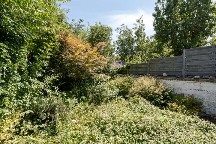 Photo 39 of Athoslaan 35