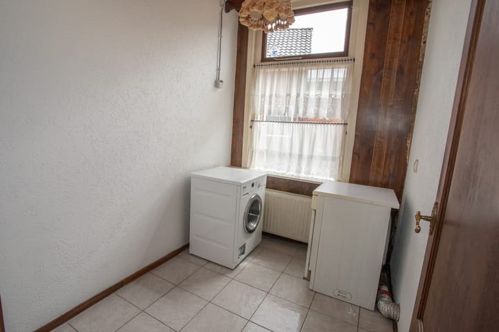 Foto 34 van 1e Esweg 43