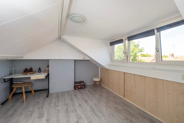 Foto 15 van Goudenregenstraat 38