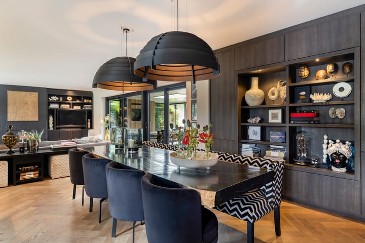 Photo 2 of Raadhuisplein 12