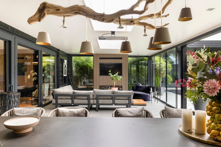 Photo 3 of Raadhuisplein 12