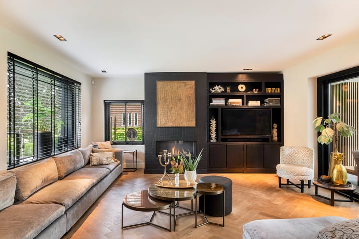 Foto 6 van Raadhuisplein 12