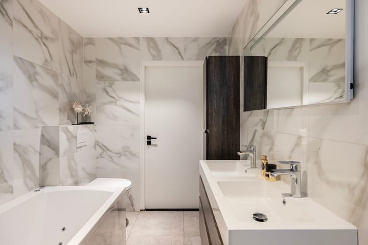 Foto 13 van Raadhuisplein 12