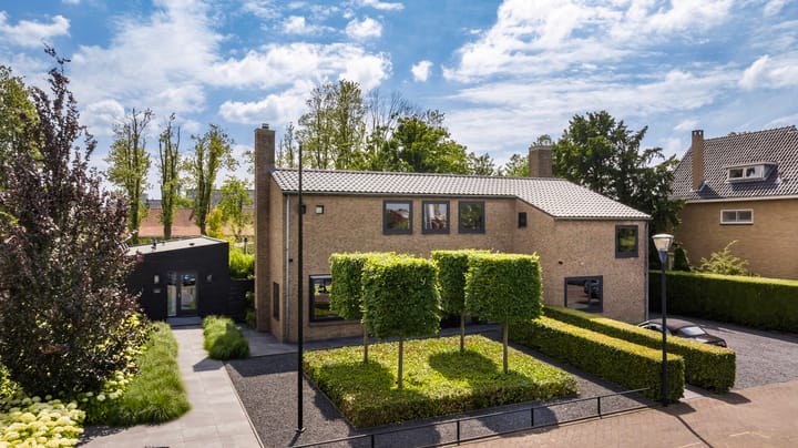 Foto 18 van Raadhuisplein 12