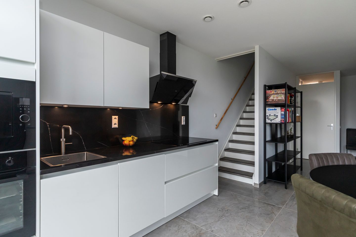 Foto 14 van Leyweg 1203