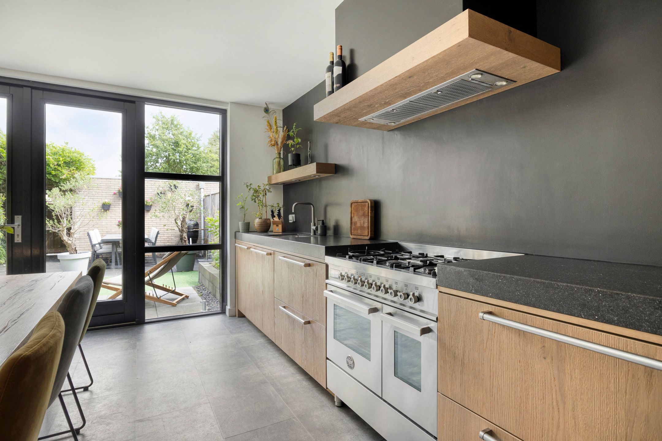 Foto 21 van Dinant Dijkhuisstraat 101