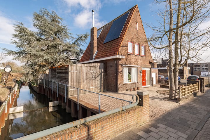 Foto 2 van J.D. van Leeuwenstraat 13