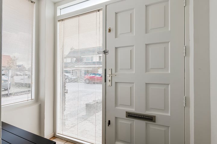 Photo 11 of J.D. van Leeuwenstraat 13