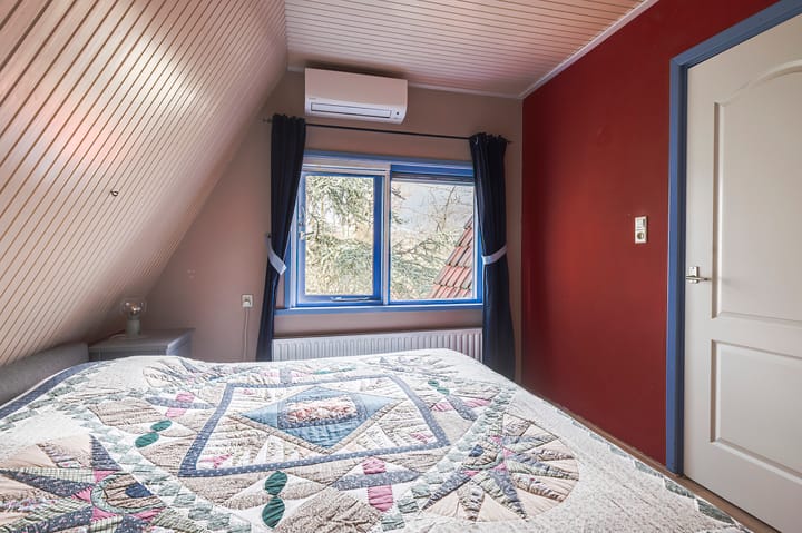 Photo 23 of J.D. van Leeuwenstraat 13