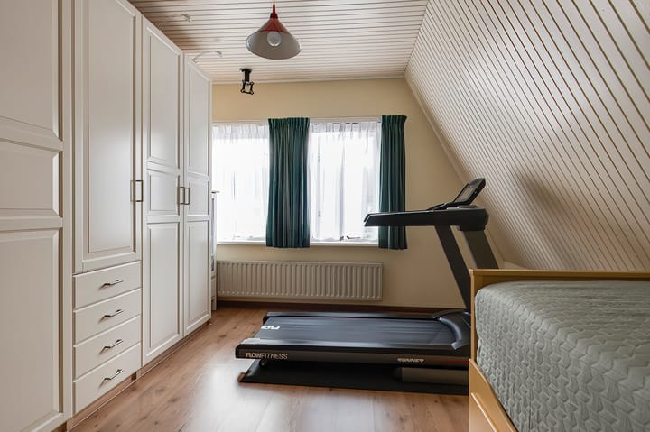 Photo 29 of J.D. van Leeuwenstraat 13