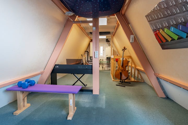 Photo 33 of J.D. van Leeuwenstraat 13