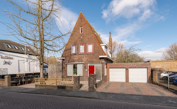 Photo 36 of J.D. van Leeuwenstraat 13