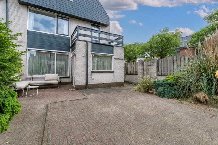 Foto 30 van Kompas 2