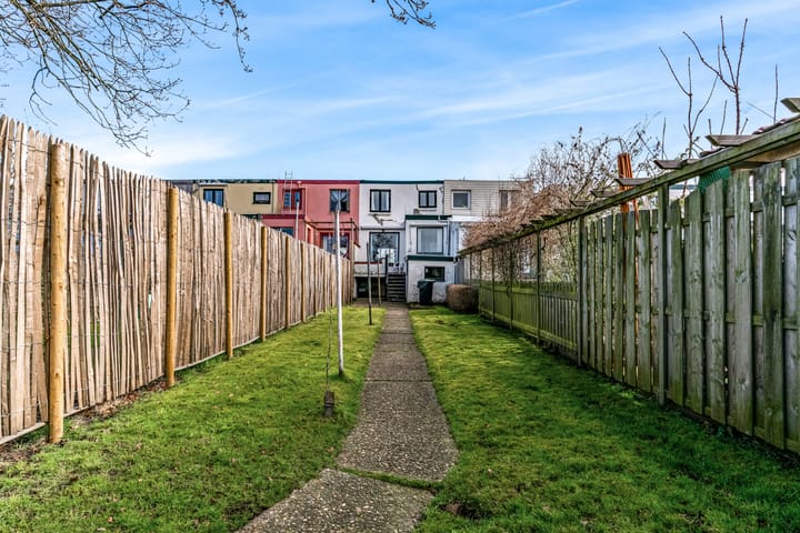 Foto 26 van Vrouwenweg 27