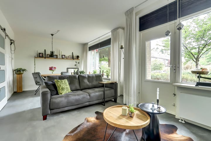 Foto 2 van De la Reystraat 65