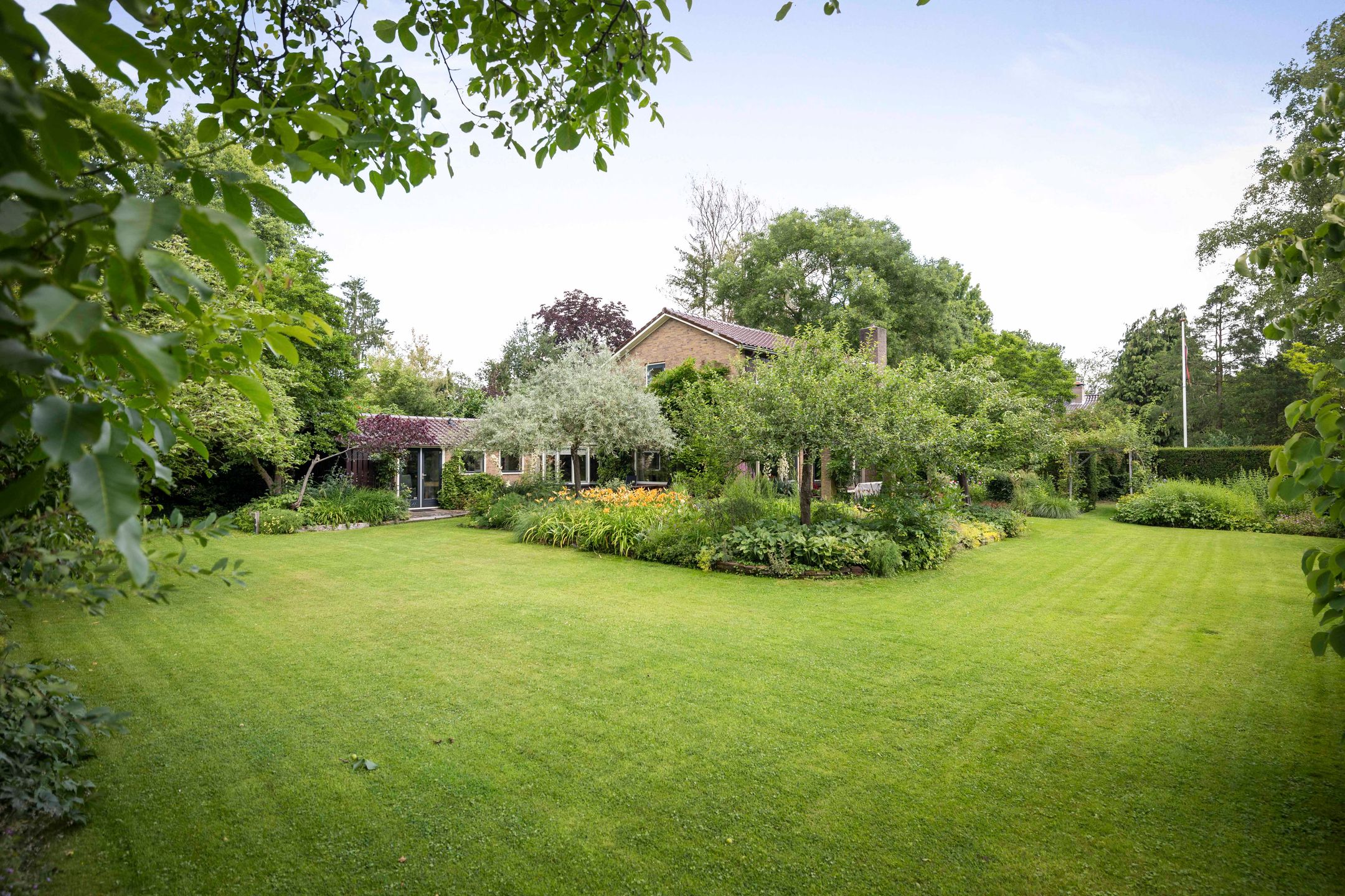 Photo 3 of Jachtrustweg 1