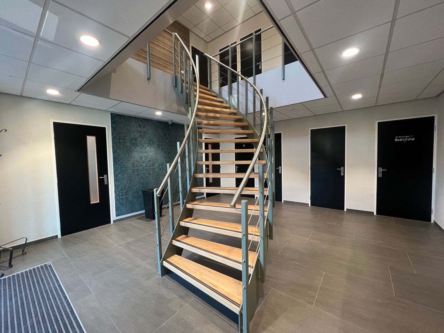 View photo 4 of Kelvinring 27-a