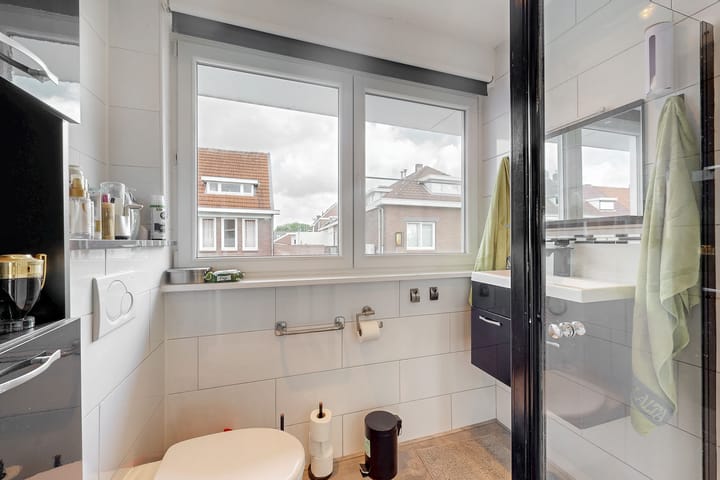 Foto 18 van Aarweg 3