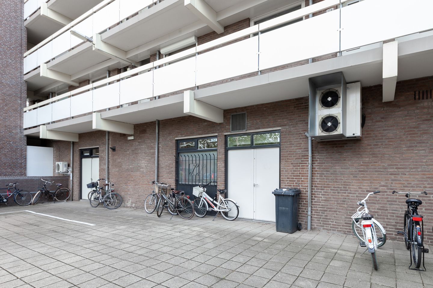 Bekijk foto 5 van Aalsterweg 134