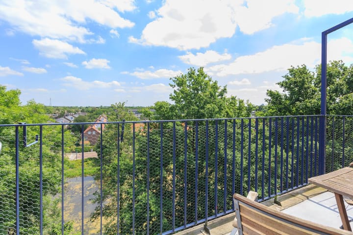 Foto 14 van Aert van Neslaan 638