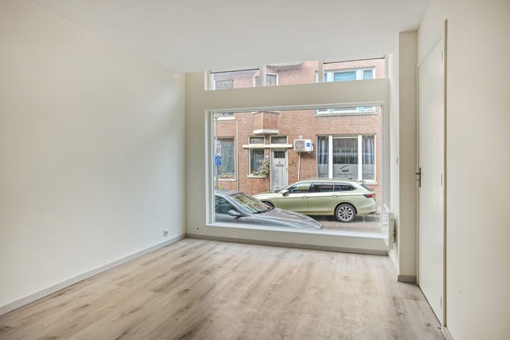 Foto 2 van Hobbemastraat 8-B