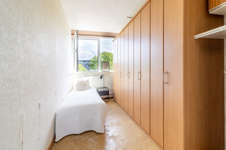 Photo 14 of Veenbesstraat 668