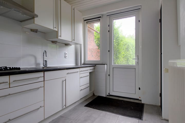 Photo 10 of Plantsoenlaan 26