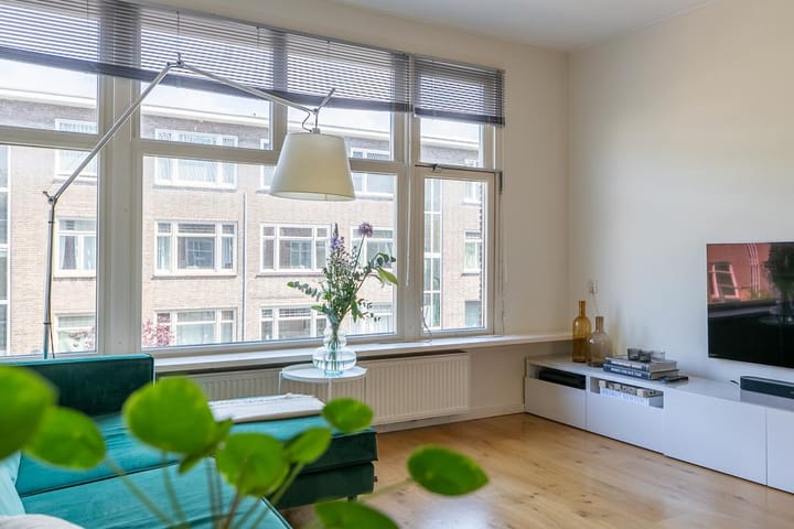 Foto 11 van Nolensstraat 68-B02