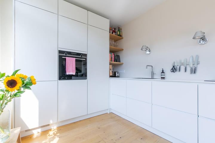 Foto 18 van Nolensstraat 68-B02