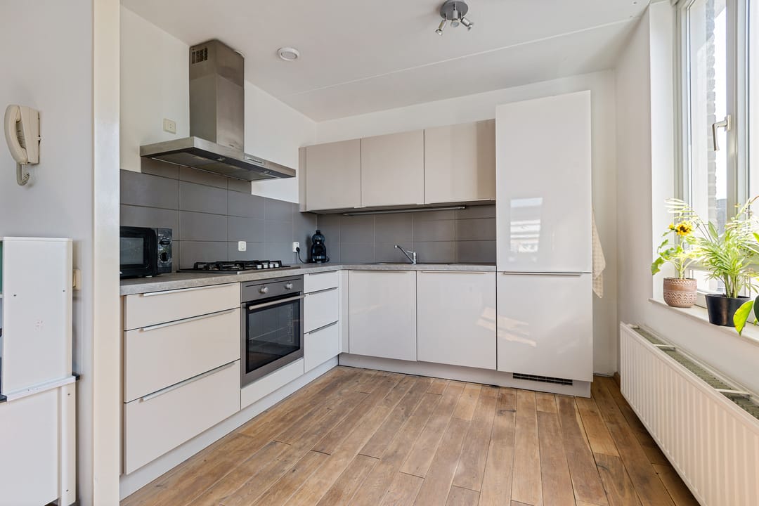 Foto 2 van Raadhuisplein 1-E