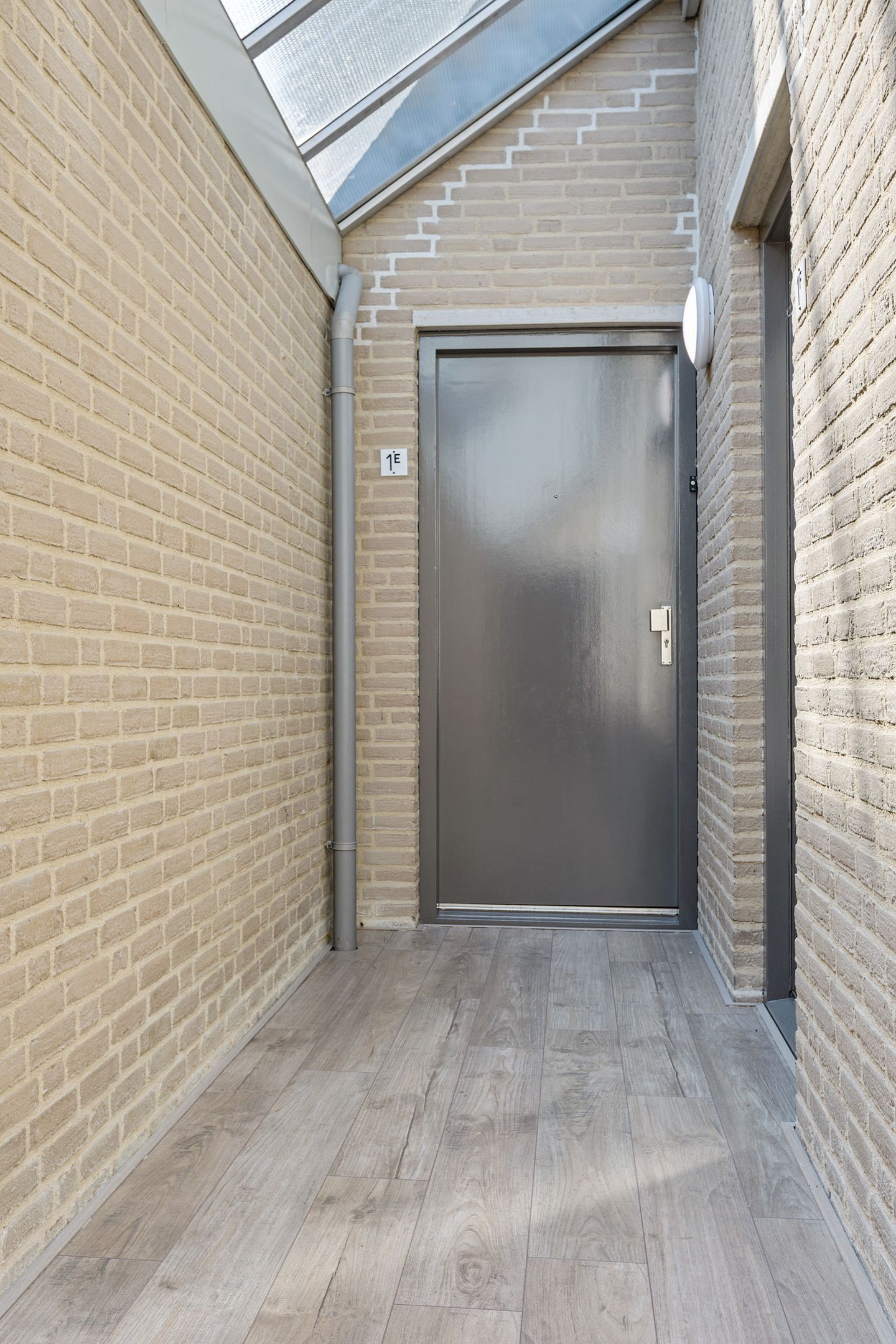 Foto 5 van Raadhuisplein 1-E