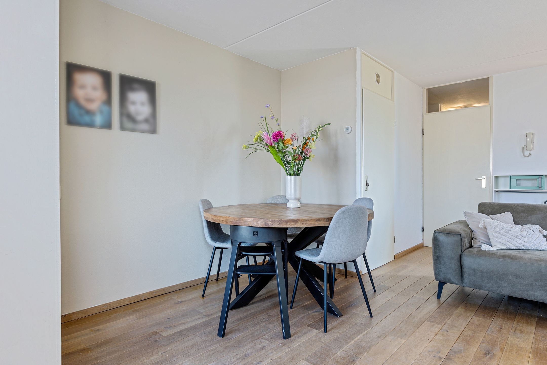 Foto 18 van Raadhuisplein 1-E