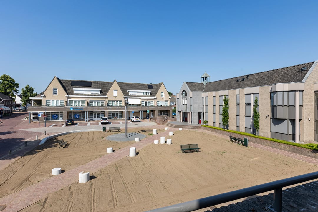 Foto 23 van Raadhuisplein 1-E