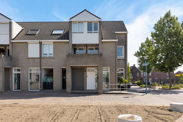 Foto 44 van Raadhuisplein 1-E